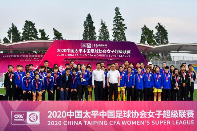 博主：07届后卫吴明屿归队参加铁人一线队合练，他此前租借定南